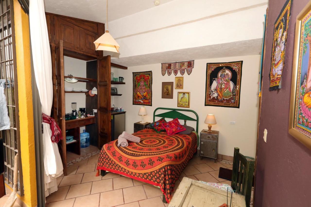 Majikal B&B - Krishna Cholula Bagian luar foto